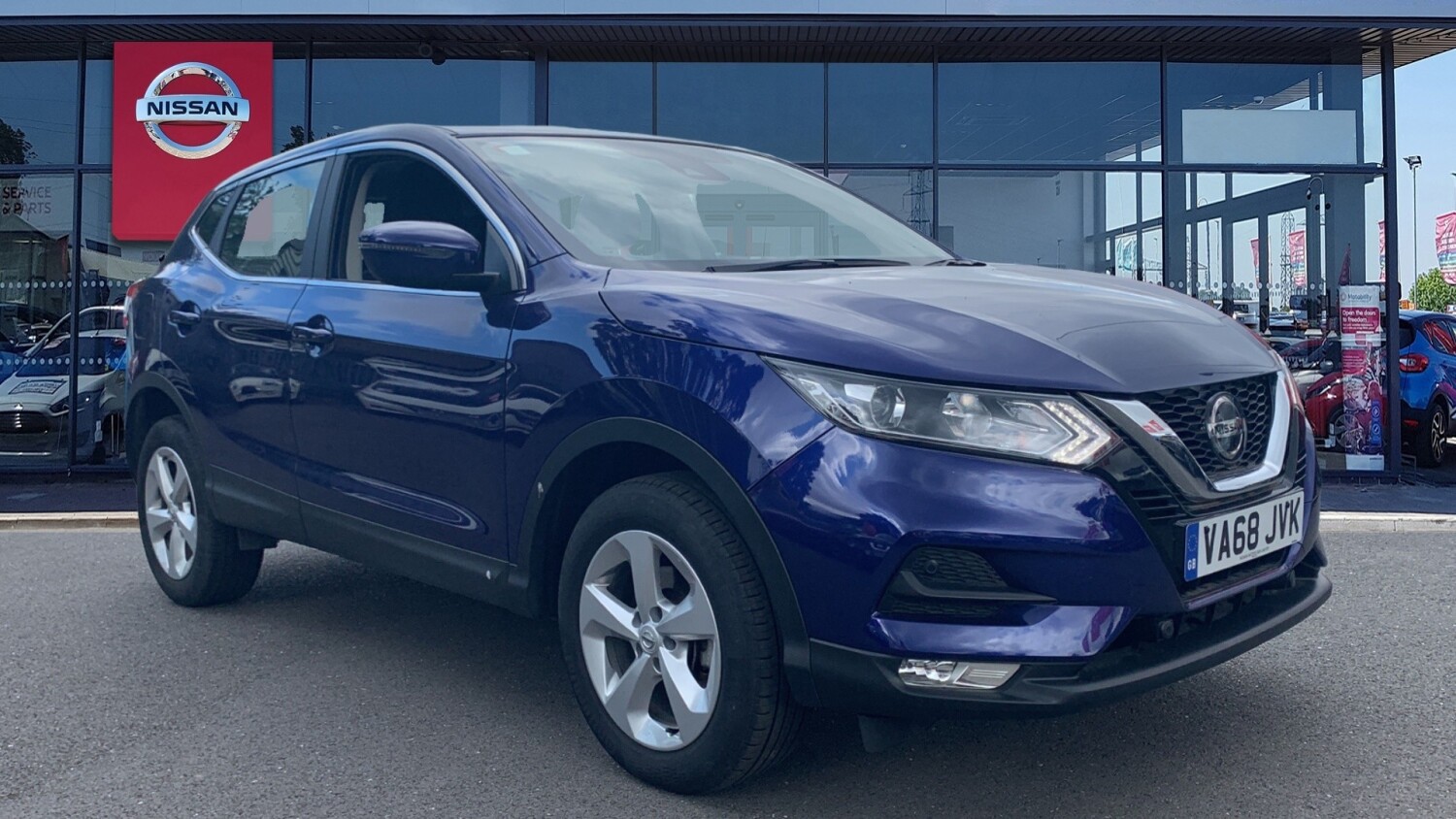 Сколько весит nissan qashqai